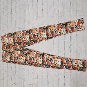 LulaRoe Leggings one size OS fits 2-10